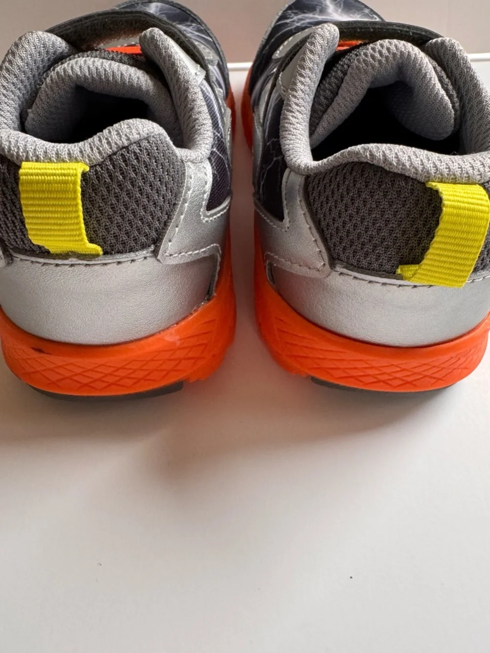 Saucony Flash 3.0 A/C Toddler Sneakers Gray Orange Lightning Size 10 NWOT
